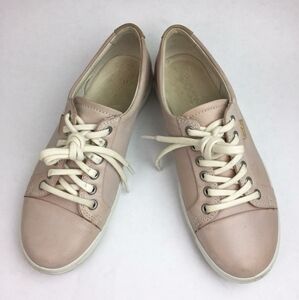 ECCO Soft 7 Sneaker sz 6